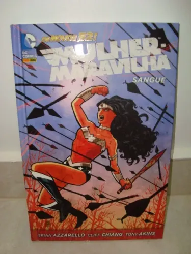 MULHER MARAVILHA SANGUE DC COMICS PANINI