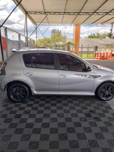 Lavagem Detalhada e Polimento Automotivo em Curitiba