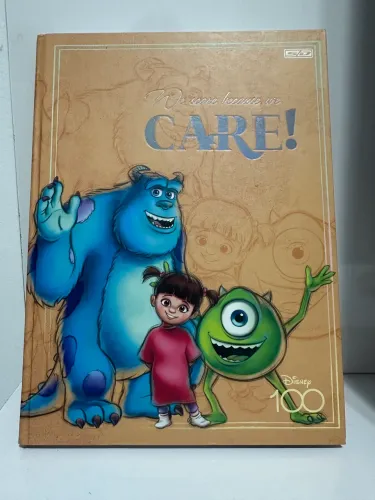 Caderno Disney 100 Anos São Domingos Monstros SA