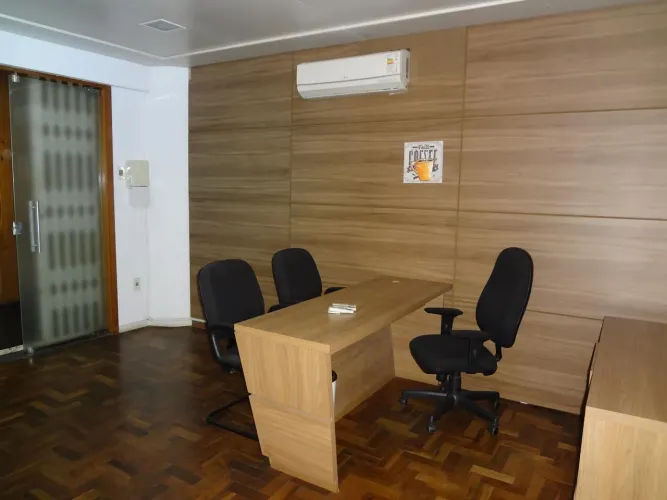 Sala Comercial Mobiliada 80m² Centro, Prédio 24h com Rooftop