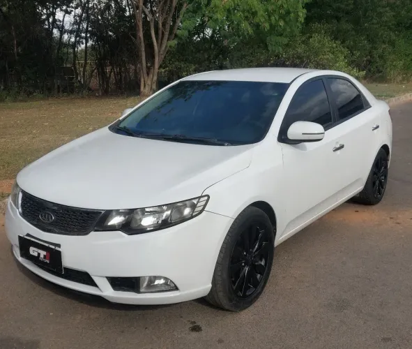 Kia Motors Cerato 1.6 16V Aut. 2011