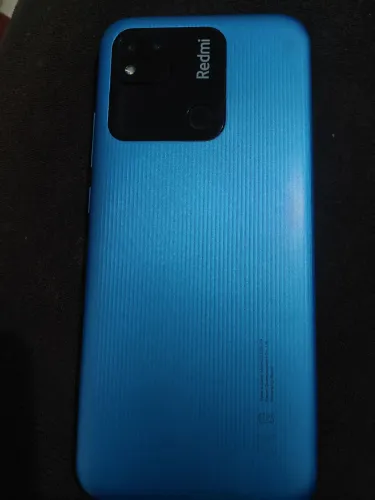 Vendo redmi 10A em perfeito estado já vem com o carregador