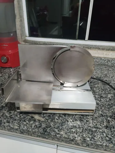 Vendo máquina de fatiador frios