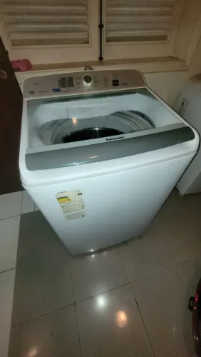 Maquina de lavar Panasonic 16Kg 220v precisa de reparo