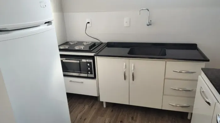 BALCÃO COM PIA - R$ 530