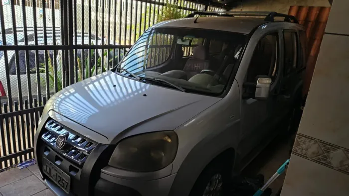 Fiat Doblo Adv/adv Tryon/locker 1.8 Flex 2013