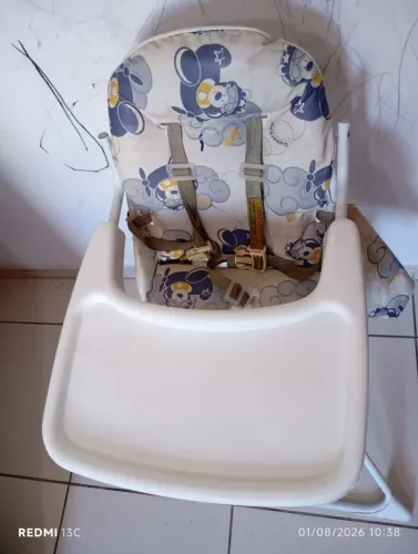 Cadeirão de alimentação Galzerano