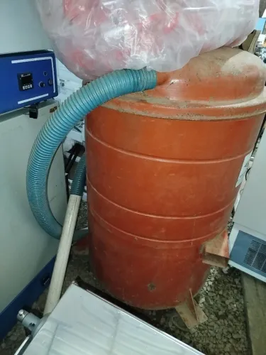 Aspirador de pó industrial