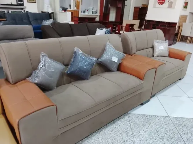 SOFÁ 3 LUGARES E 2 LUGARES