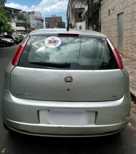 Fiat Punto Attractive 1.4 Fire Flex 8V 5P 2011