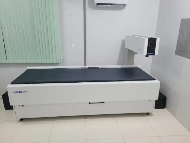DENSITOMETRIA OSSEA DPX L GE LUNAR 