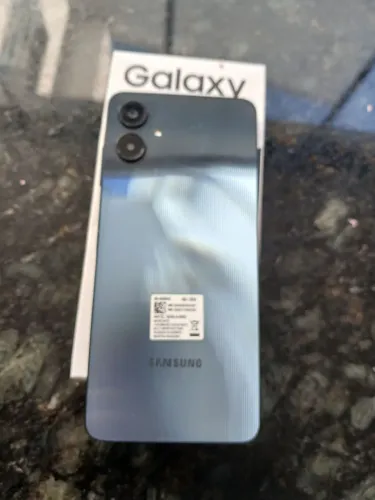 Vendo celular A06 acompanha capinha e carregador entrego em balneário camboriu e região