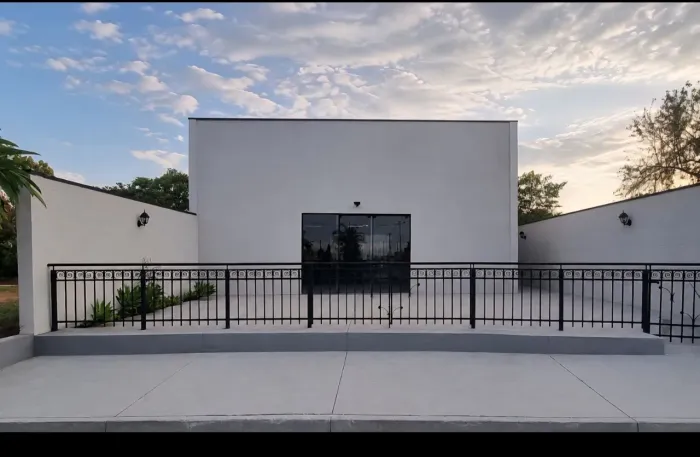 LOCAÇÃO BARRACÃO COMERCIAL 