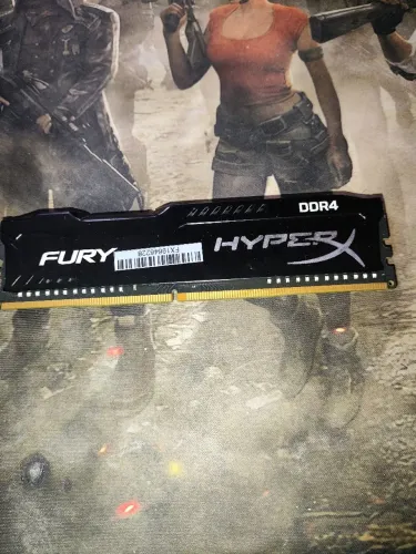 Memória RAM 4GB Kingston Fury