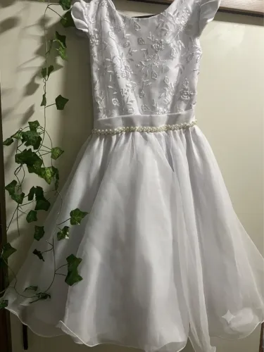 Vestido branco infantil