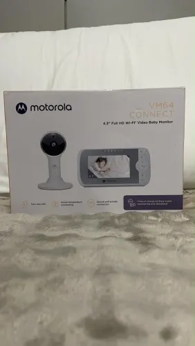 Babá Eletrônica Motorola VM64 Connect com Tela 4,3?