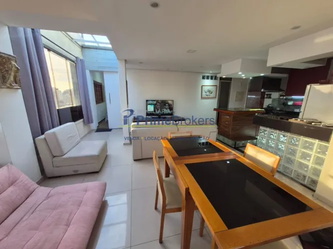 Linda Cobetura Ampla com 164m² na Saúde