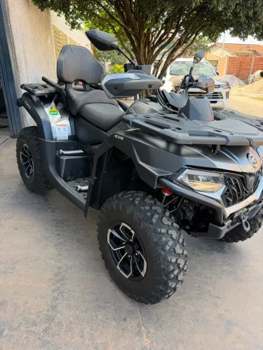 Quadriciclo c force 625 Touring 2025/2025