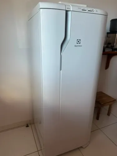 Geladeira Electrolux Branca - Excelente Estado | Funcionando Perfeitamente