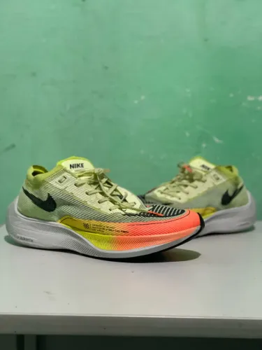 Nike ZoomX VaporFly NEXT2%