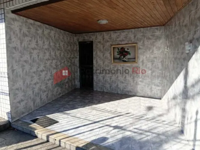 Ótimo apartamento - varanda ampla - sala - 2 quartos - dependência empregada