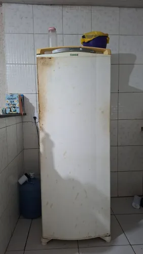 Geladeira Consul quebrada