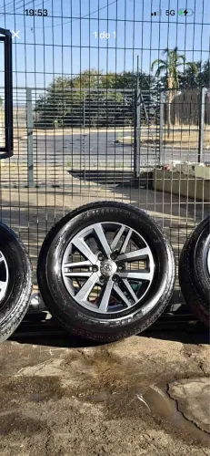 Estepe Hilux 18 pneu BRIGISTONE