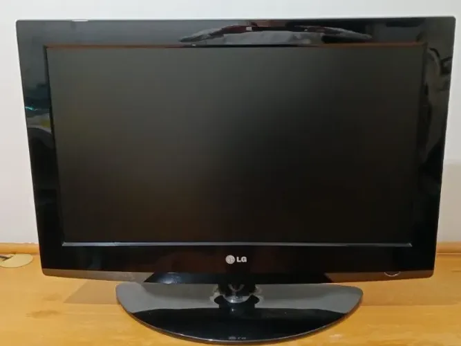TV LG 26LG30R com defeito na placa principal