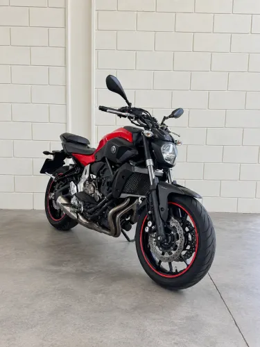 Yamaha MT-07 700 cc 