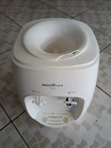 Bebedouro elétrico água natural e gelado