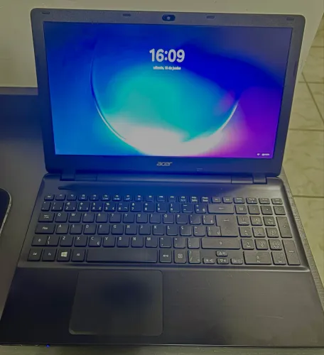 Notebook Acer Aspire E5-571