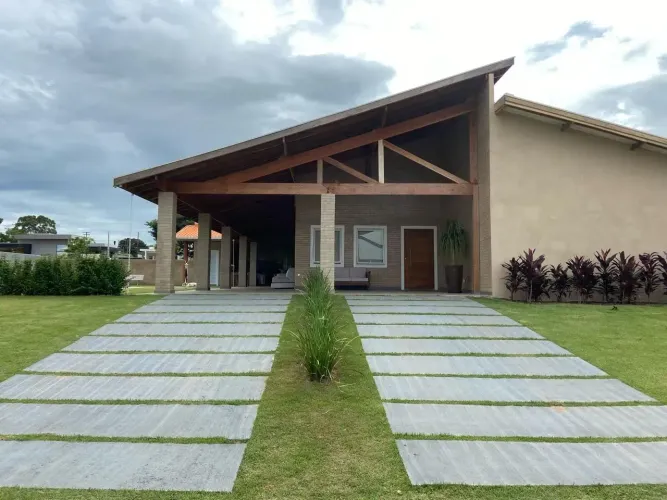 Casa de campo à Venda Ninho Verde 2 - Pardinho SP 4 suites, piscina e área gourmet.