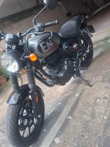 Venda de uma moto 350 Quitada sem avarias único dono