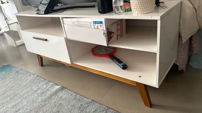 Vendo rack de Tv branca 