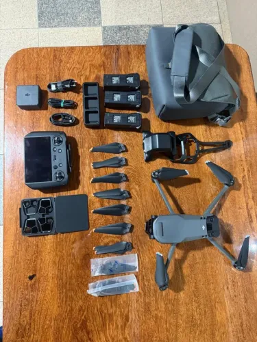 Drone DJI Mavic 3 Pro Fly More Combo + DJI RC Pro