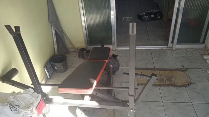 Equipamento de musculação