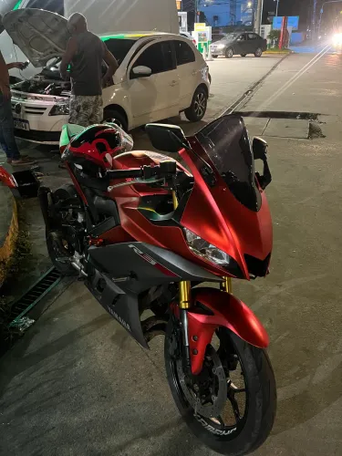 YAMAHA R3 