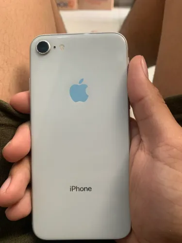 iPhone 8 - 64gb