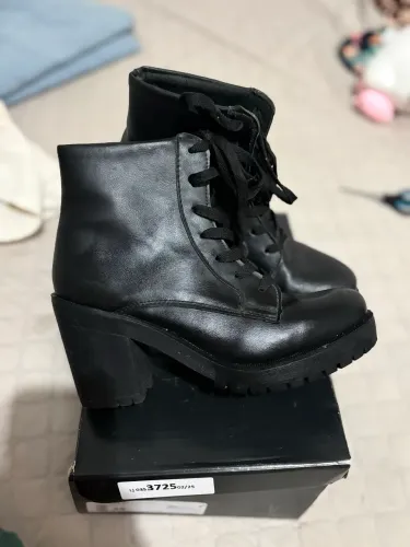 BOTA PRETA FEMININA