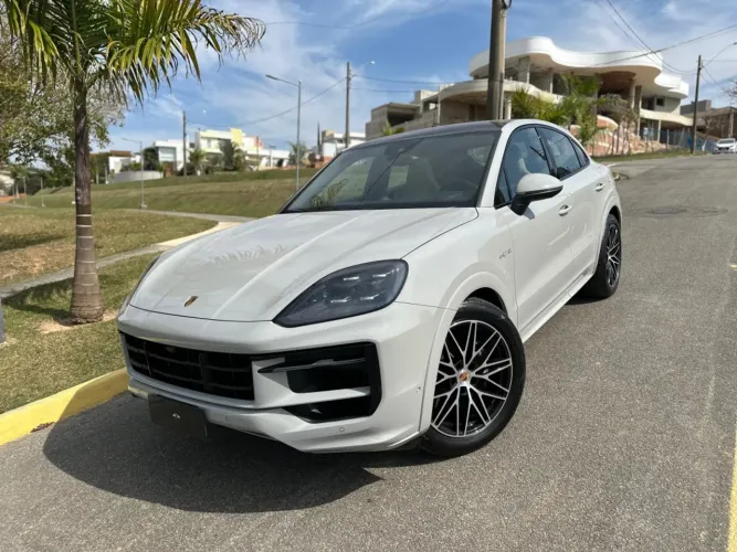 Porsche Cayenne Coupe E-hybrid 3.0 V6 462cv 2025