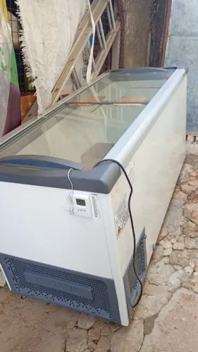2 Freezer Metalfrio 505 litros. Excelente , usados novos.