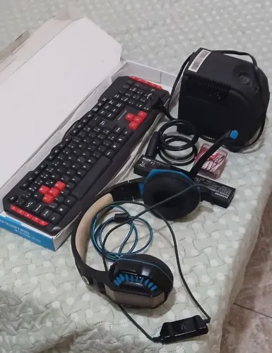 Kit eletrônicos com leve defeito para conserto ou retirada de peças