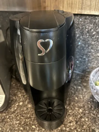 Cafeteira Espresso LOV Preta 3 Corações