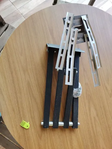 Suporte de TV articulado