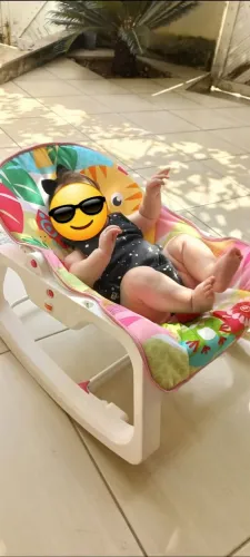 Cadeira balanço que vibra de bebê aos 4 anos