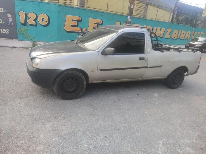 Ford Courier 1.6 L/ 1.6 Flex 2002