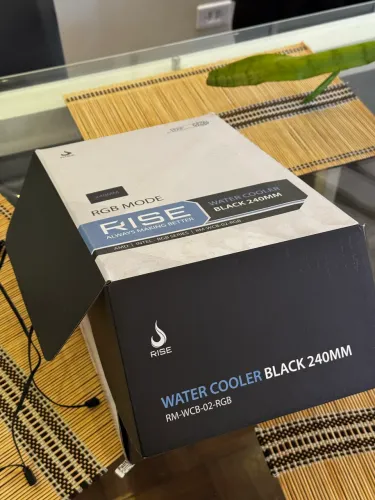 Water Cooler Rise Mode 240mm RGB - Para Reparo/Peças - Nunca Usado