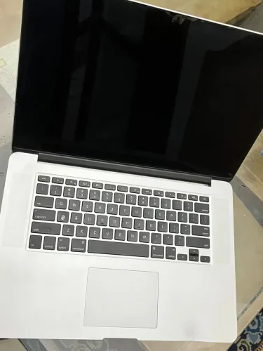 Macbook pro para peças