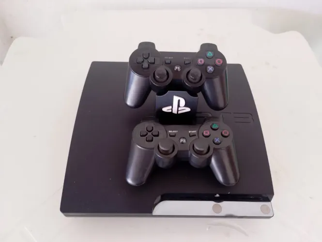 PLAYSTATION 3 SLIM DESBLOQUEADO - 500GB - COMPLETO