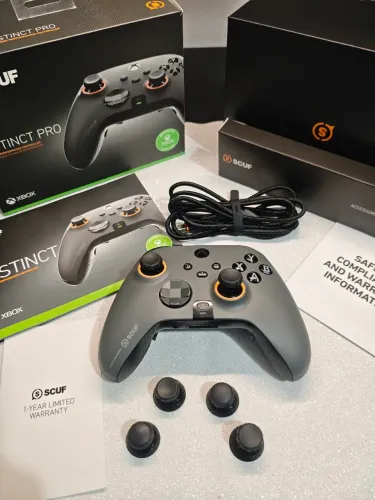 Controle Xbox SCUF INSTINCT PRO - C/ Hall Effect TMR